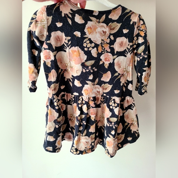 Jax+Lennon top 🖤🩷 - Picture 5 of 5